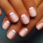 04-a-stylish-reverse-French-manicure-with-a-separating-line